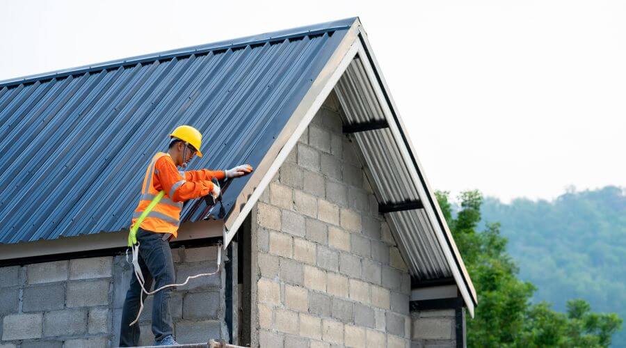 Expert top industrial roofings services in Baxter, IA